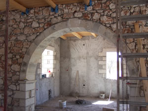 Traditional style internal arch.