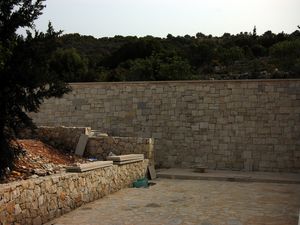 Feature decorative stone wall