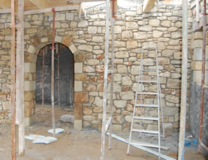 The arches and arcs have been evident in the local architecture for millennia and continue to be part of the architectural landscape in Crete